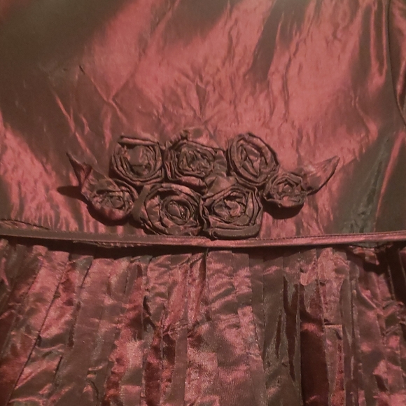 Neiman Marcus Helena Taffeta sleeve holiday dress - Picture 2 of 6